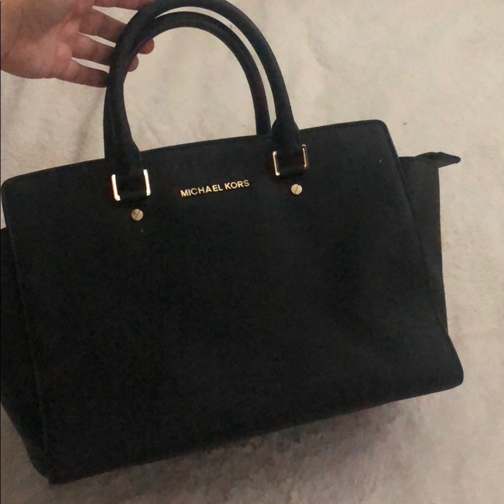 Michael Kors purse